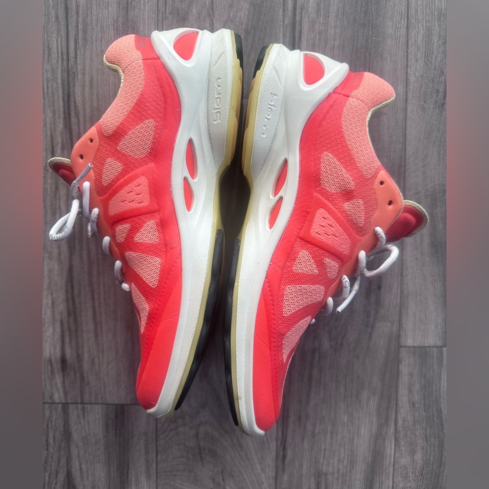 Ecco Biom Fjuel Racer Coral
Womens Trail Running Size
7/7.5/38 - Picture 5 of 15